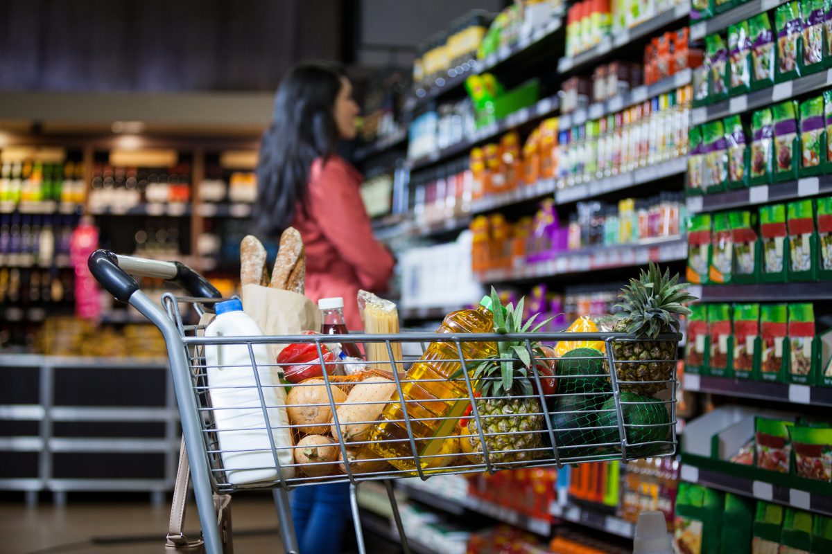 choosing non-GMO Project Verified products in the grocery store